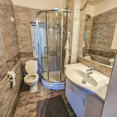 Holiday Beach Apartments Nin * Nin