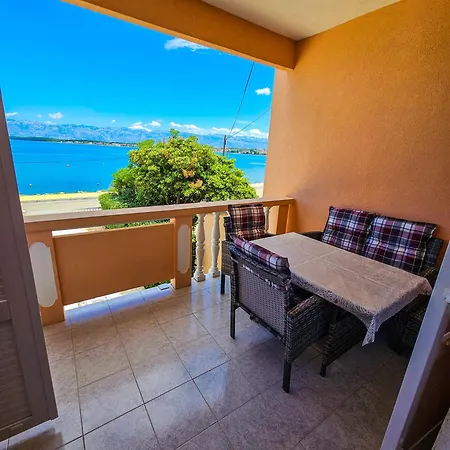Apartment Holiday Beach Apartments Nin Nin